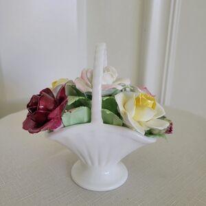 Royal Doulton Floral Basquet, Bone China